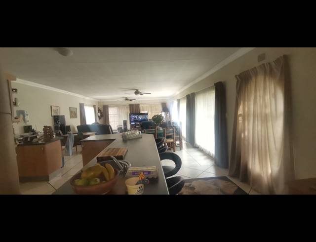 4 BEDROOM HOUSE FOR SALE IN BERGSIG